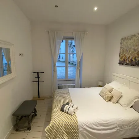 maison avec vue sur le chateau Orléans Extérieur photo